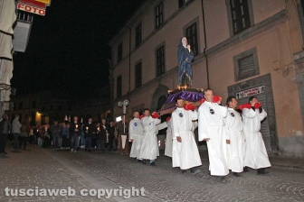 Pasqua - Viterbo - La processione del Cristo morto