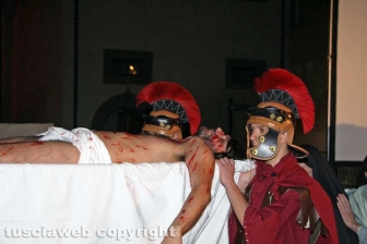Pasqua - Viterbo - La processione del Cristo morto