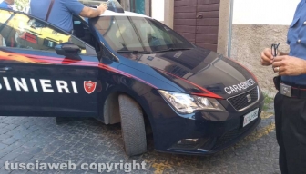 Viterbo - Paura in pieno centro storico, esplode bomba artigianale - L'intervento dei carabinieri