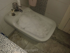 Grandine in bagno