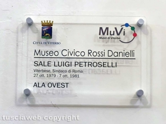 Viterbo ricorda Luigi Petroselli - La targa