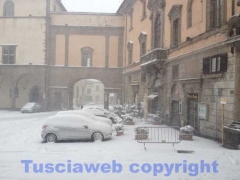 Viterbo sotto la neve - 10 ottobre - ore 10, 20 - foto Giuseppe Ferlicca