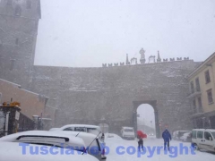 Viterbo sotto la neve - 10 ottobre - ore 10, 20 - foto Giuseppe Ferlicca