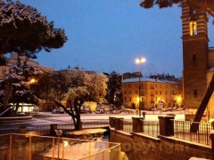 Viterbo sotto la neve all\'alba