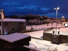 Viterbo sotto la neve all\'alba