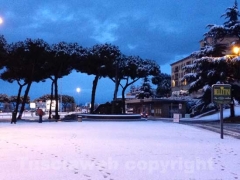 Viterbo sotto la neve all\'alba