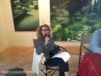 Vittorio Sgarbi inaugura la mostra a palazzo Doebbing