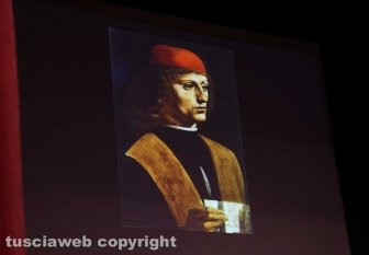 Viterbo - Vittorio Sgarbi racconta Leonardo da Vinci al teatro Caffeina
