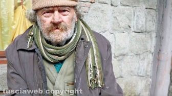 Vivere tra monnezza, topi e scarafaggi