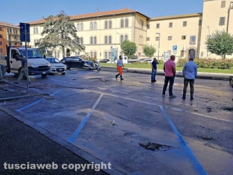 Voragine in piazza della Rocca
