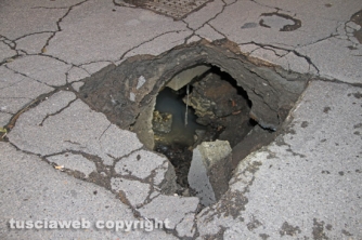 Viterbo - Voragine in via del Pilastro