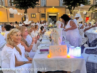 White dinner