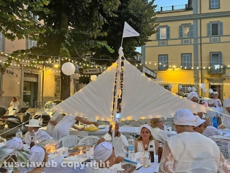 White dinner