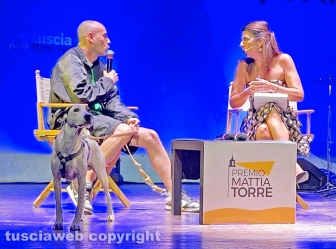 Viterbo - Il premio Mattia Torre - Zerocalcare con Ziggy e Geppi Cucciari