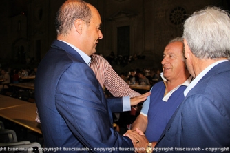 Santa Rosa - Zingaretti a cena con i facchini