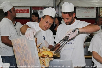 Santa Rosa - Zingaretti a cena con i facchini
