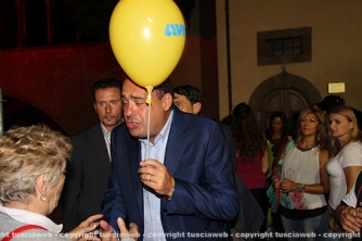 Santa Rosa - Zingaretti a cena con i facchini