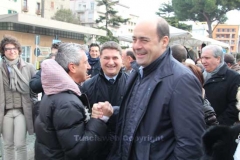 Zingaretti al mercato e a Belcolle