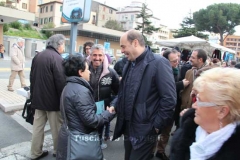 Zingaretti al mercato e a Belcolle