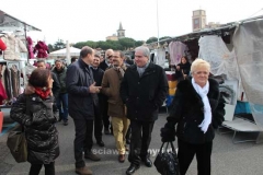 Zingaretti al mercato e a Belcolle