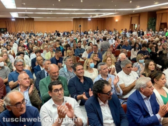 Viterbo - Il presidente della Regione Lazio Nicola Zingaretti per Alessandra Troncarelli