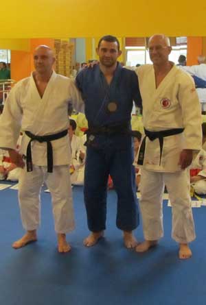 Meloni alla cerimonia di consegna delle cinture ai judoka caninesi