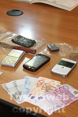 Il materiale sequestrato dai carabinieri