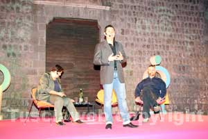 Federico Meschini modera il dibattito