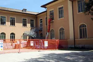 I lavori alla scuola di Vetralla