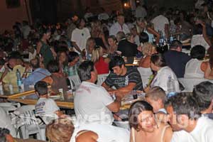 Le cene in piazza dei Facchini
