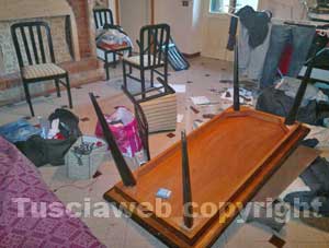 Le immagini della casa in cui è avvenuta la rapina