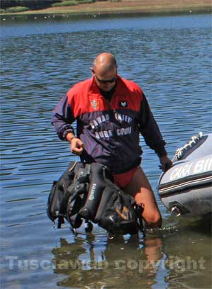 I carabinieri al lago di Mezzano
