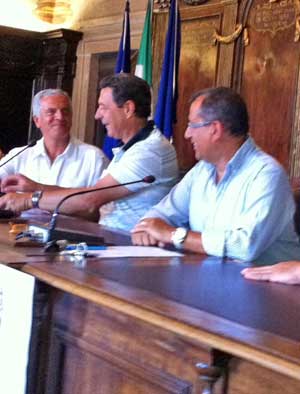La firma della convenzione
