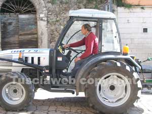 Al lavoro con i trattori
