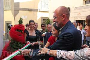 Il taglio del nastro