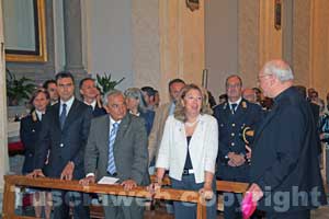 Il questore Urti e il prefetto Scolamiero in chiesa