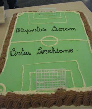 La torta che ha sancito ufficialmente il gemellaggio Cicram-Virtus
