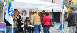 Il gazebo della Destra