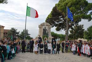 La celebrazione a piazzale Europa