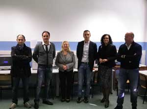 La consegna dei computer alla scuola dell'Ellera