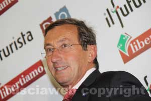 Gianfranco Fini a Stra.De