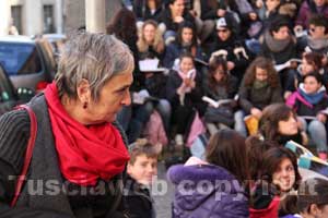 La lezione di sociologia "on the road", fuori dal Santa Rosa