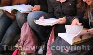 La lezione di sociologia "on the road", fuori dal Santa Rosa