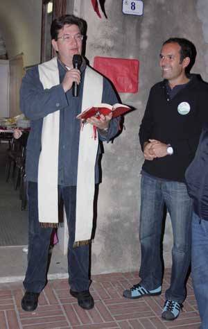 Un momento dell'inaugurazione della nuova sede di Obiettivo Comune