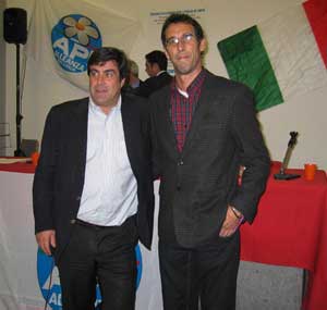 Il segretario regionale dell'Api Luca Danese e il segretario comunale Renzo Canonico
