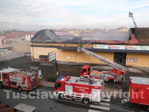 I vigili del fuoco al lavoro