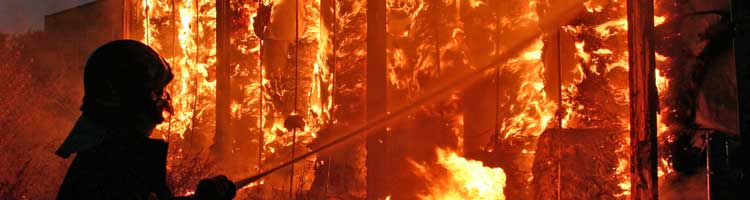 L’incendio al deposito di carta sulla Teverina