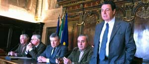 La conferenza convocata dal sindaco