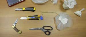 Il materiale trovato e sequestrato dai carabinieri