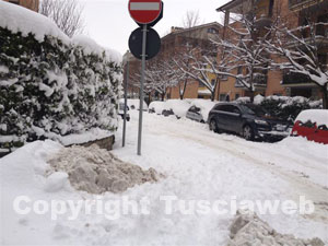 Santa Barbara inondato dalla neve